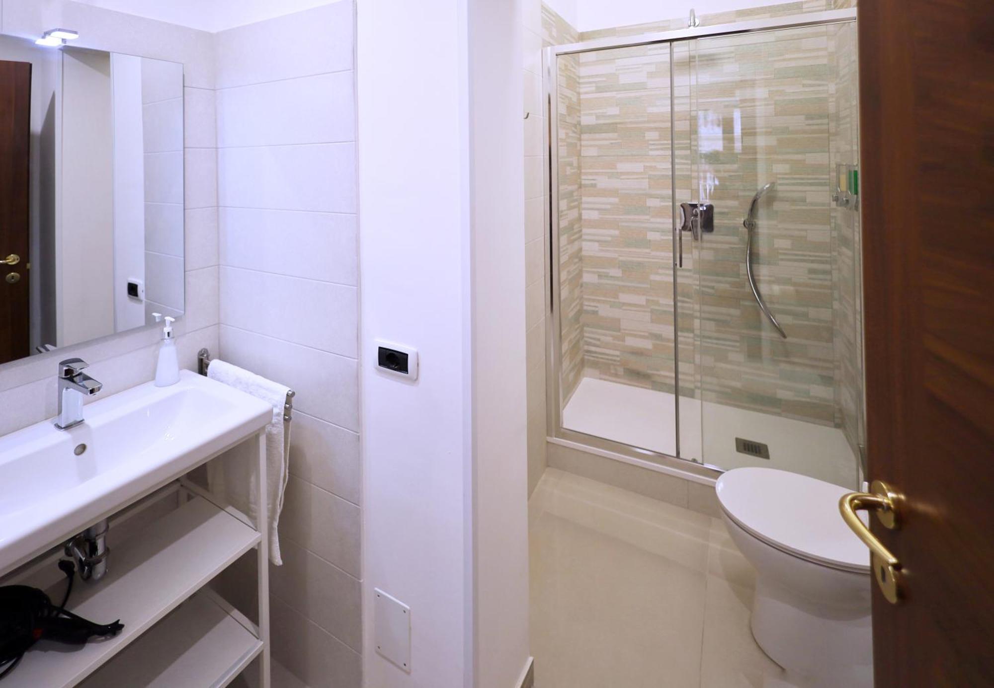 Cataneasy Rooms Extérieur photo