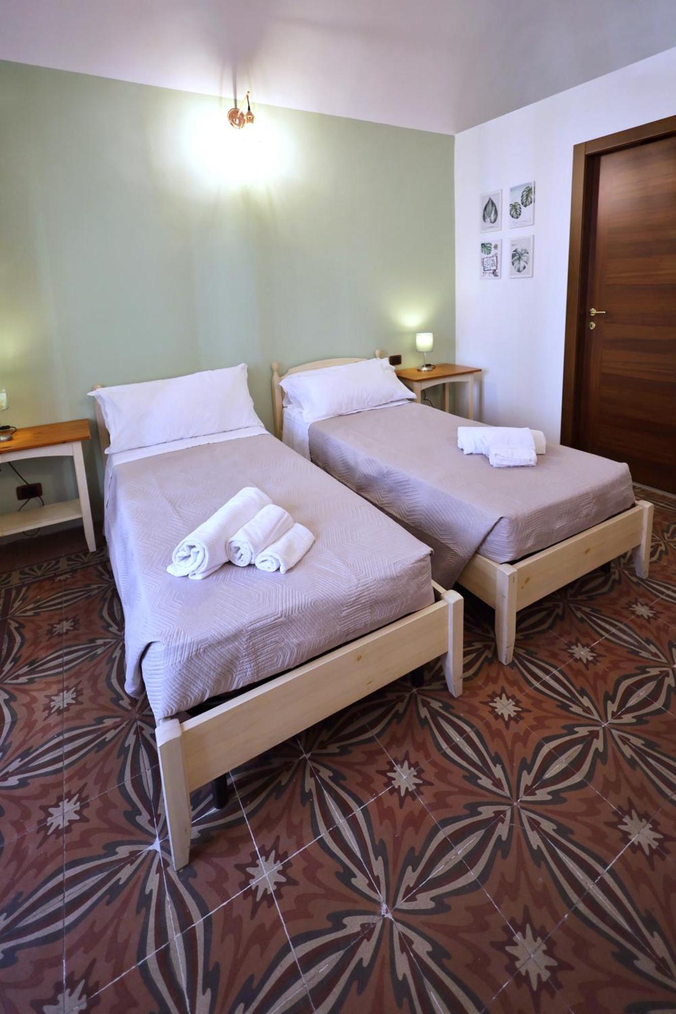 Cataneasy Rooms Extérieur photo